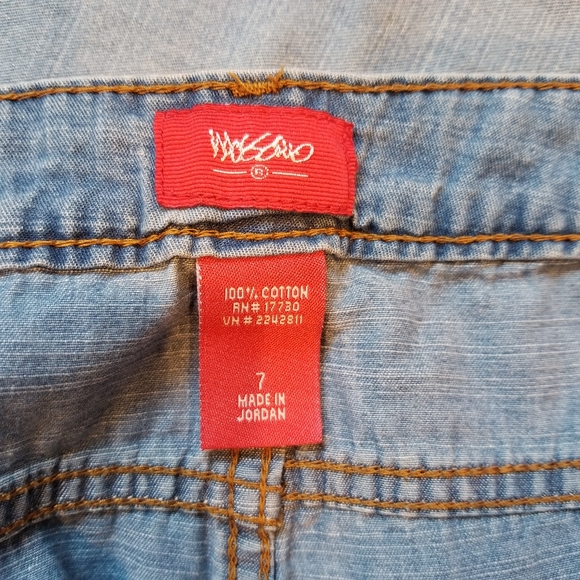 Mossimo Cropped Jeans - Picture 3 of 7